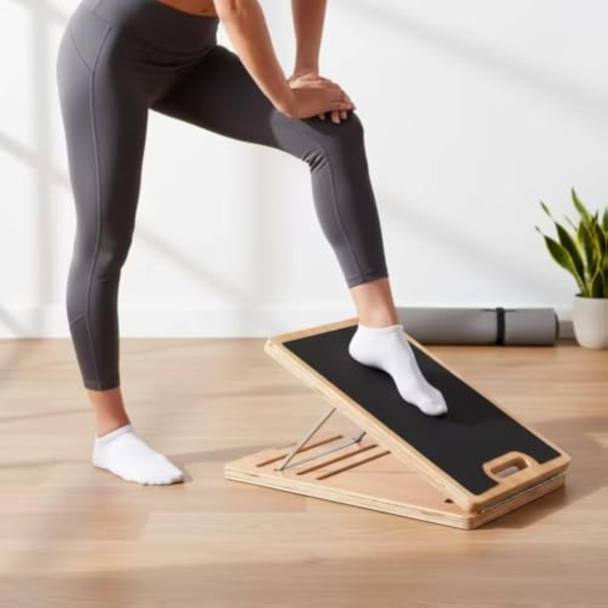 Non-Slip Portable Slant Board with Handle
